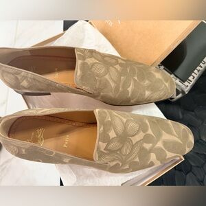NEW FULL SET Christian Louboutin Beige Floral Loafers